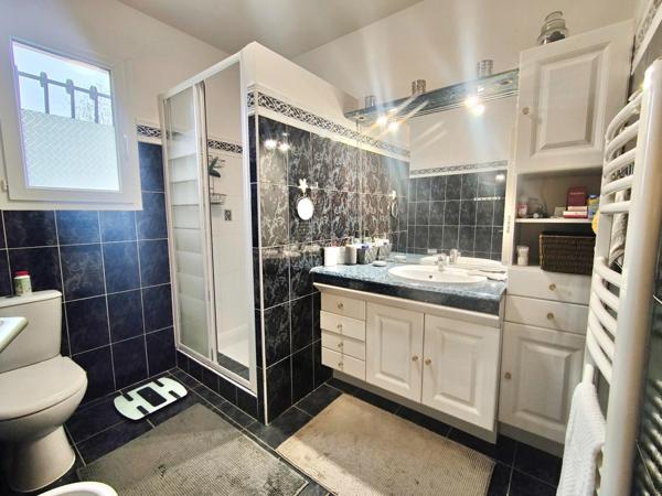 Maison à vendre plain pied avec dépendance VERNET LES BAINS (66)