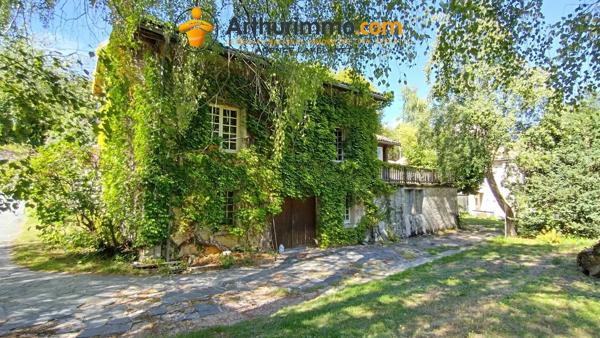 Vente                                                      Maison
                        
                     6 pièces                      194 m2                     à Belcaire