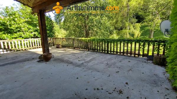 Vente                                                      Maison
                        
                     6 pièces                      194 m2                     à Belcaire
