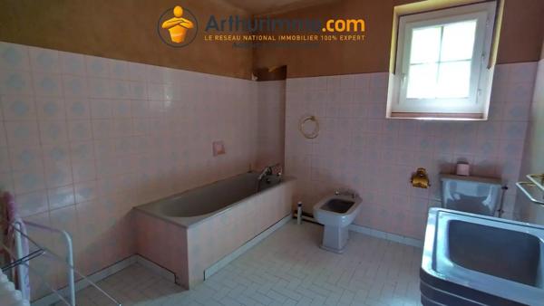 Vente                                                      Maison
                        
                     6 pièces                      194 m2                     à Belcaire