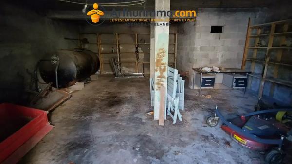 Vente                                                      Maison
                        
                     6 pièces                      194 m2                     à Belcaire