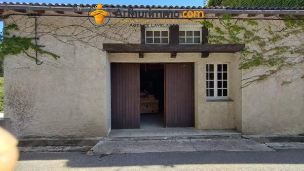 Vente                                                      Maison
                        
                     6 pièces                      194 m2                     à Belcaire