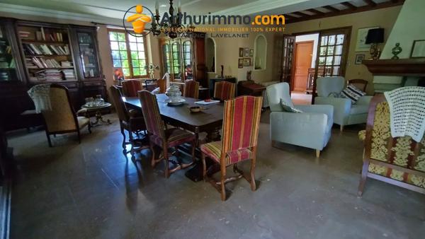 Vente                                                      Maison
                        
                     6 pièces                      194 m2                     à Belcaire