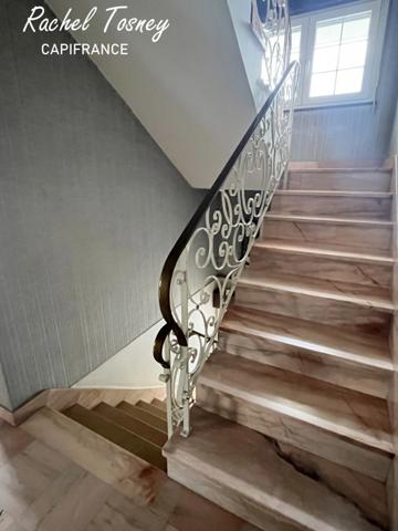 Dpt Doubs (25), à vendre secteur EXINCOURT Belle Propriété T8 avec parc arboré !