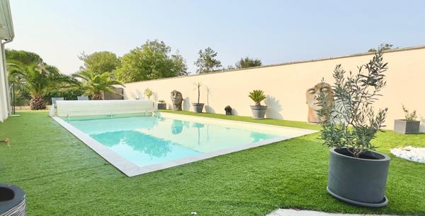 spacieuse maison T7 avec piscine  grand garage