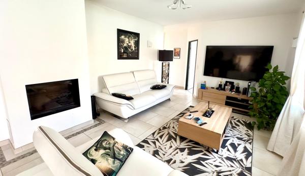 spacieuse maison T7 avec piscine  grand garage