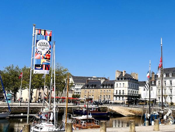 Appartement Vannes T2- 47,8 m2- Vue imprenable sur le port