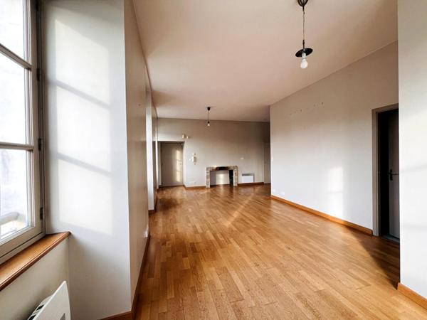 Appartement Vannes T2- 47,8 m2- Vue imprenable sur le port