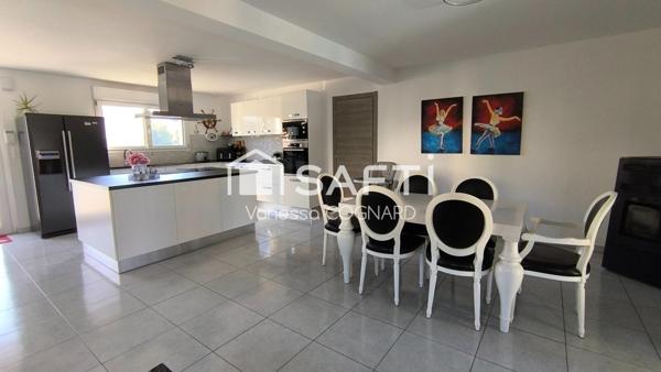 Maison récente avec piscine – Muespach-le-Haut