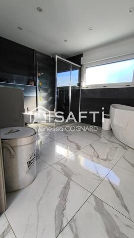 Maison récente avec piscine – Muespach-le-Haut