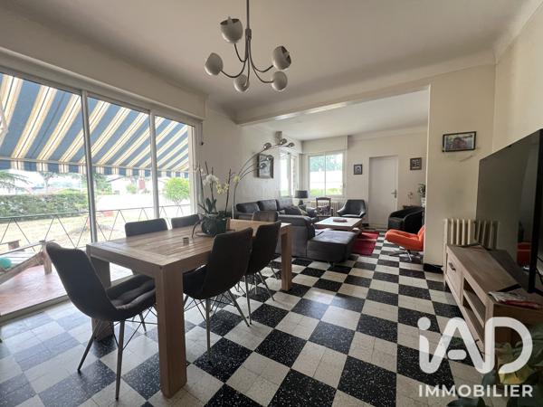 Maison à vendre 5 pièces 145 m² Saint-Pierre-du-Mont