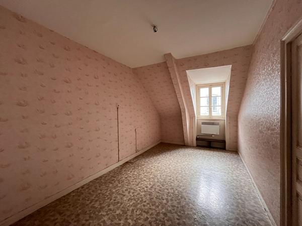 Immeuble Cancale (commerces + logements + dépendances)