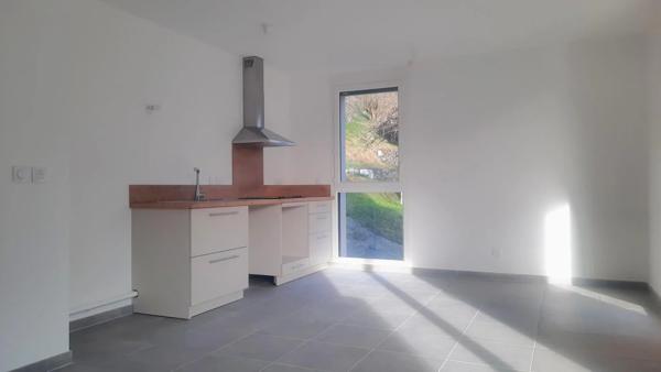 Appartement à louer à Queige (73720)