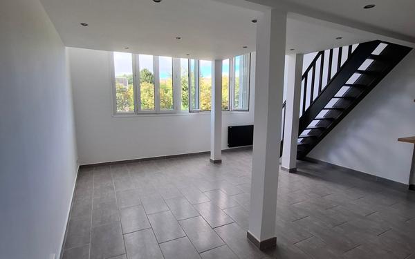 Appartement à louer    2 pièces • 52,60 m2 Villenoy