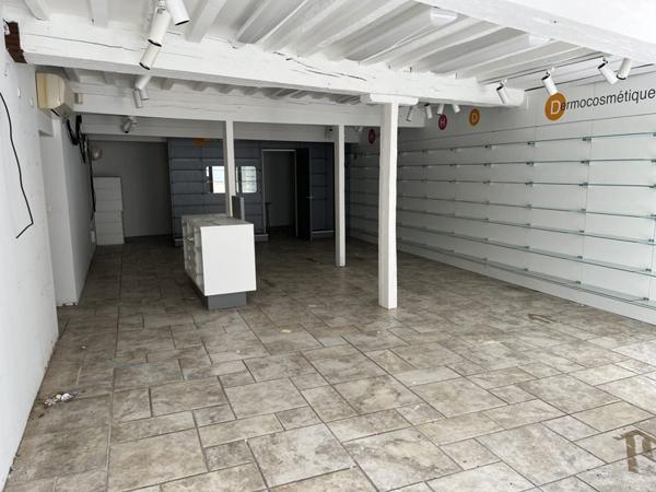 Immeuble à vendre |  Saint-Sever |  555 m²