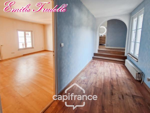 Maison à vendre 6 pièces LA CHARTRE SUR LE LOIR (72) Maison de caractère – cœur de ville – 181 m² – cour, dépendance et caves