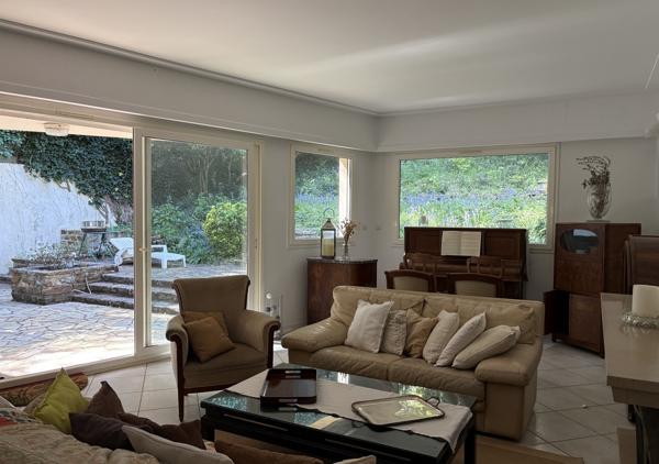 Grande maison familiale 306 m² avec jardin fort potentiel