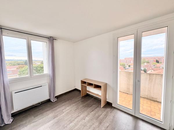 Appartement  meublé T3 Balcon et BOX fermé - Cote Pavée