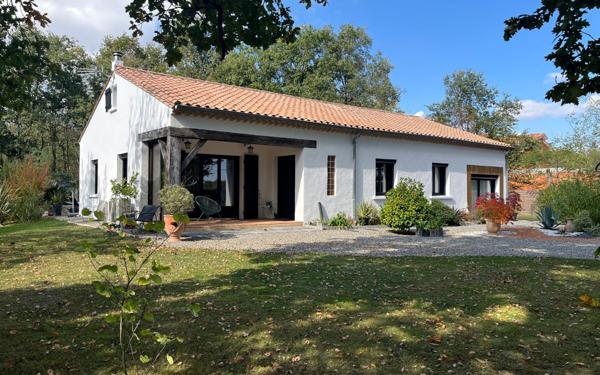 Maison à vendre    5 pièces • 165 m2 Lherm