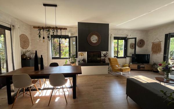 Maison à vendre    5 pièces • 165 m2 Lherm