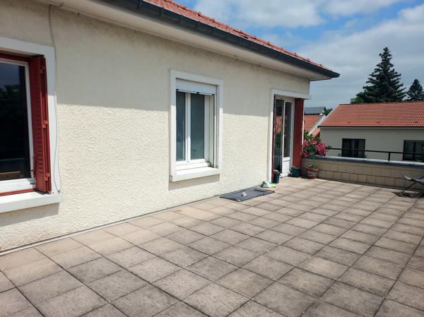 Beau T3 avec grande Terrasse