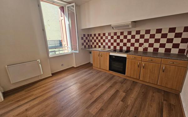 Immeuble à vendre    13 pièces •  Mazamet