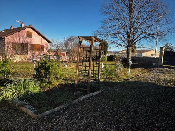 VILLA PLAIN PIED - T4 - TERRAIN - GARAGE - 25 MIN DE CLERMONT FERRAND EST - VERTAIZON-CHIGNAT