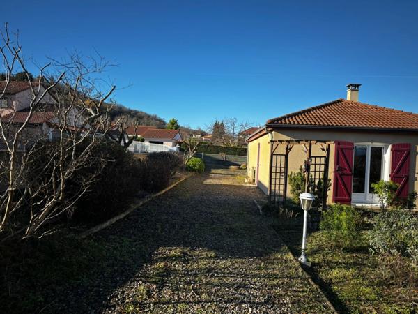 VILLA PLAIN PIED - T4 - TERRAIN - GARAGE - 25 MIN DE CLERMONT FERRAND EST - VERTAIZON-CHIGNAT
