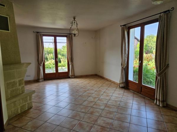 VILLA PLAIN PIED - T4 - TERRAIN - GARAGE - 25 MIN DE CLERMONT FERRAND EST - VERTAIZON-CHIGNAT