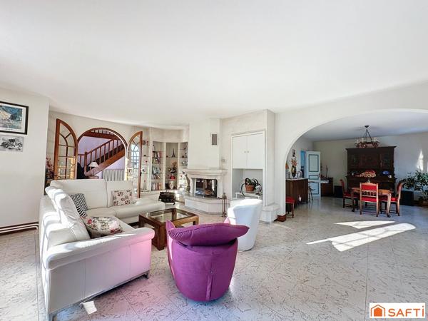 proche gare direct Paris, 15mn de l'autoroute