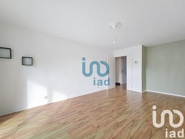 Location appartement 3 pièces 67 m² Mantes-la-Ville