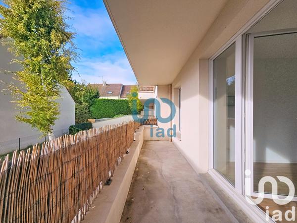 Location appartement 3 pièces 67 m² Mantes-la-Ville