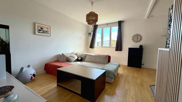BEAUSEJOUR – Appartement T3 avec balcon exposé sur le jardin de la copropriété