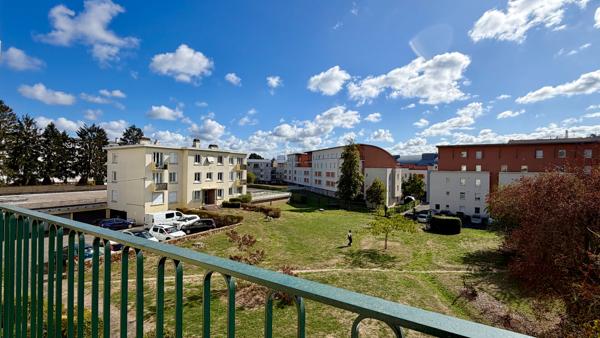 BEAUSEJOUR – Appartement T3 avec balcon exposé sur le jardin de la copropriété
