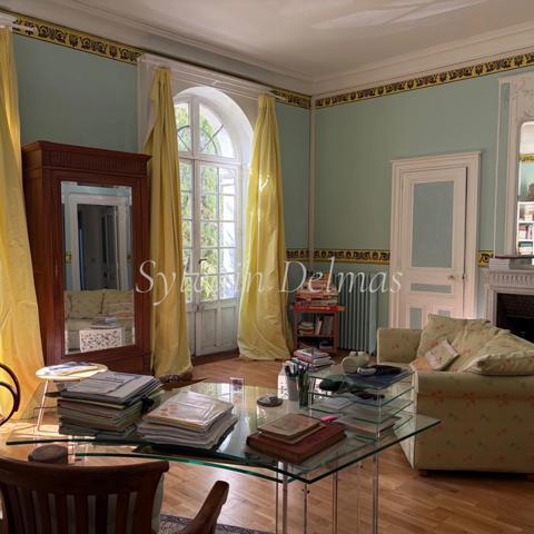 Propriete à vendre 10 pièces SAINT AVERTIN (37)