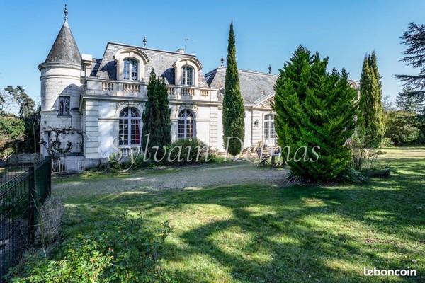 Propriete à vendre 10 pièces SAINT AVERTIN (37)