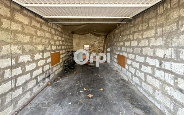 Stationnement à vendre