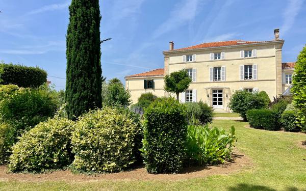 Maison à vendre    6 pièces •  Fressines