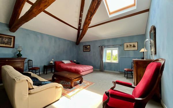 Maison à vendre    6 pièces •  Fressines