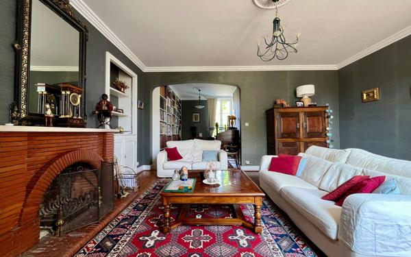 Maison à vendre    6 pièces •  Fressines