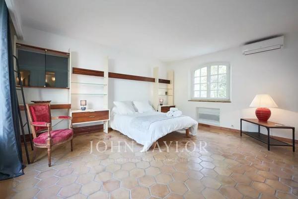 Mougins - villa vue mer et Estérel - domaine sécurisé