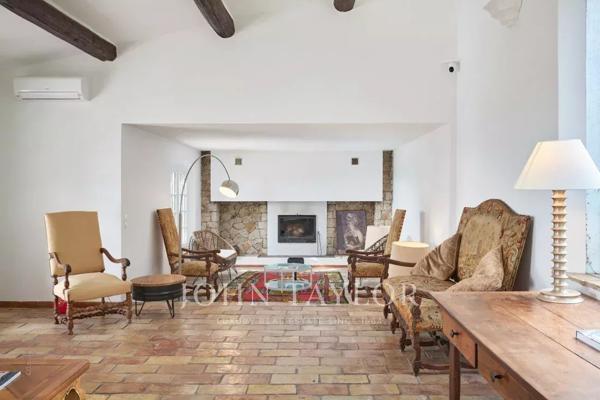 Mougins - villa vue mer et Estérel - domaine sécurisé