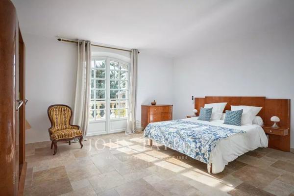 Mougins - villa vue mer et Estérel - domaine sécurisé