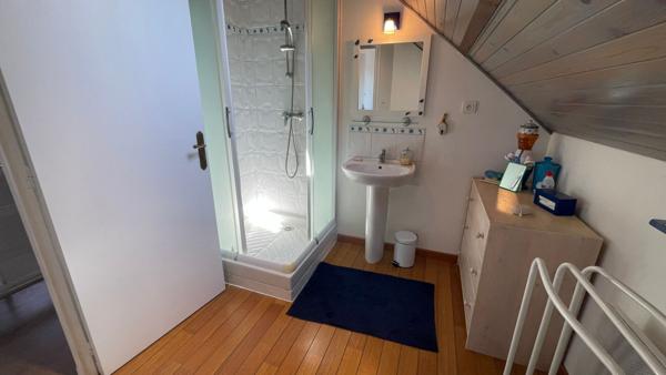 Saint-Pierre Quiberon - Centre-ville Appartement 4 chambres, jardin, garage et stationnement  - Rare sur le marché !