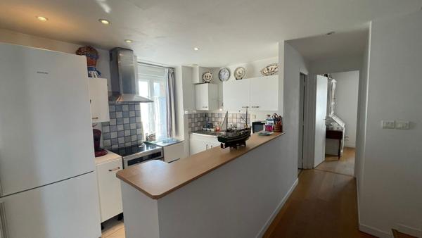 Saint-Pierre Quiberon - Centre-ville Appartement 4 chambres, jardin, garage et stationnement  - Rare sur le marché !