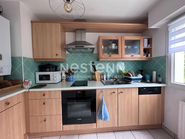Appartement à vendre à Vannes T2 avec terrasse, box fermé en sous-sol et parking extérieur