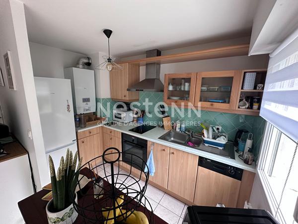 Appartement à vendre à Vannes T2 avec terrasse, box fermé en sous-sol et parking extérieur