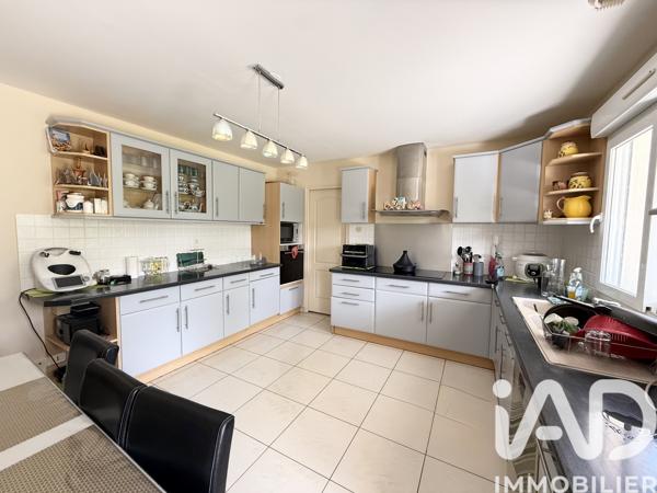 Maison à vendre 7 pièces 213 m² Barbey