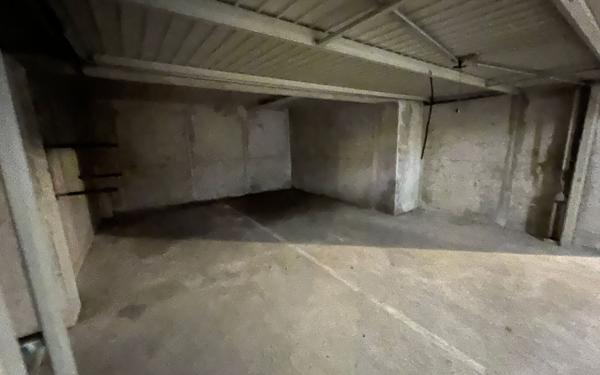 Stationnement à vendre