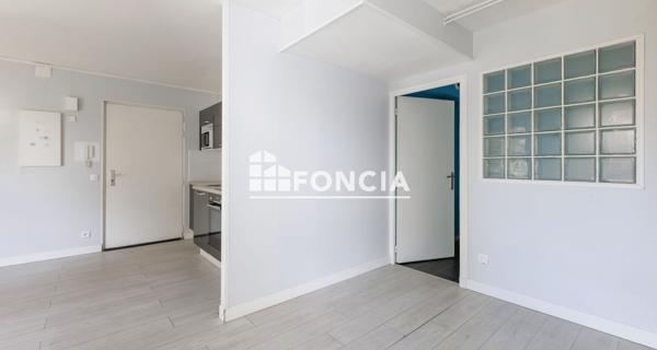 À vendre Studio 28.57 m² - Royat 63130